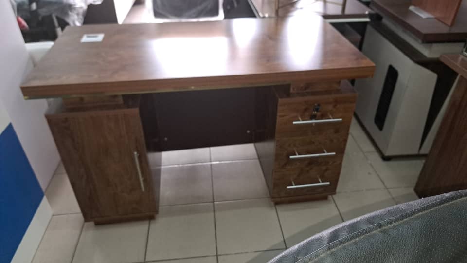 Bureau Bureau